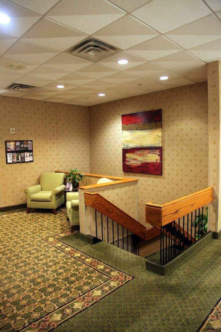 The Laguardia Hotel Нью-Йорк Экстерьер фото